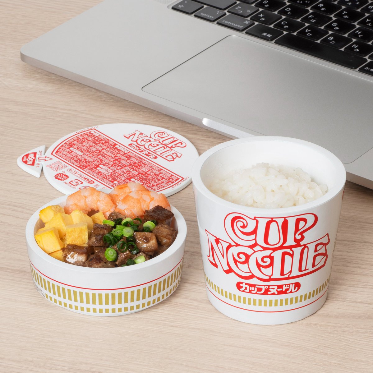 カップヌードル？と見せかけてお弁当