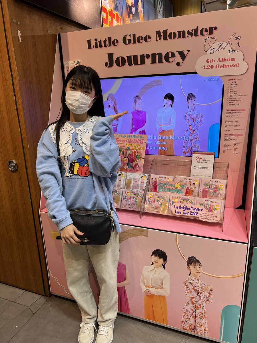 SHIBUYA TSUTAYAにアサヒが訪れました💨 こちらはアルバム特典のポスト