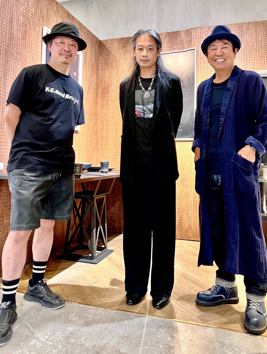 仲良しのroargunsの濱ちゃんの弟、陶芸家 濱中史郎氏の展覧会へ