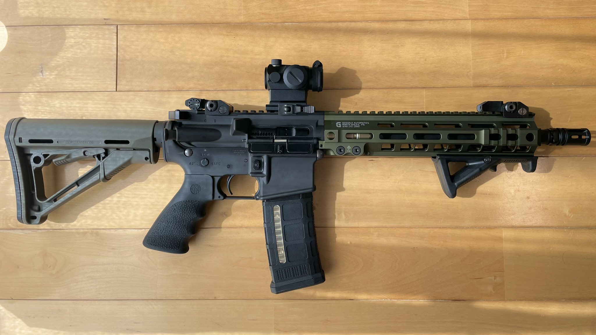 次世代電動ガン M4 FBI HRTカスタム 次世代電動ガン M4 FBI HRT