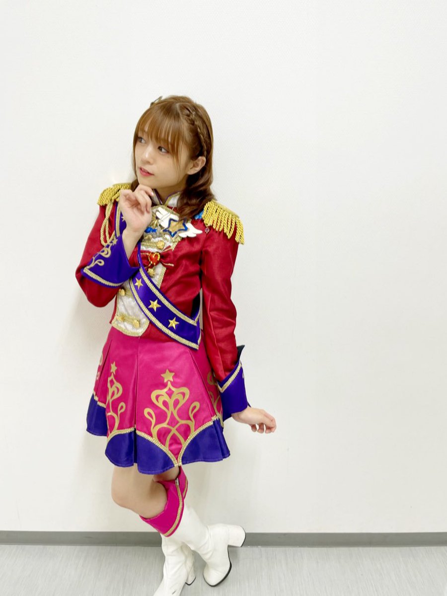 マネージャーさんに写真撮ってもらってたら いろんなお友達アイドルが