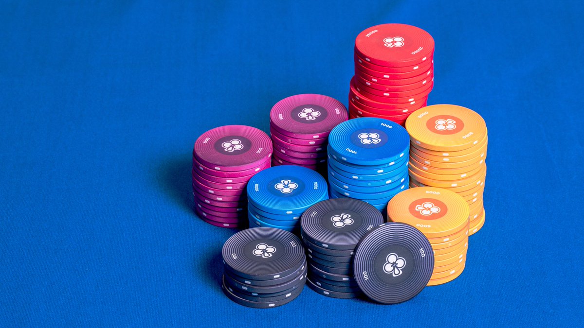 JOPTオリジナルチップ完成🎉】 青のテーブルに映える鮮やかなカラー