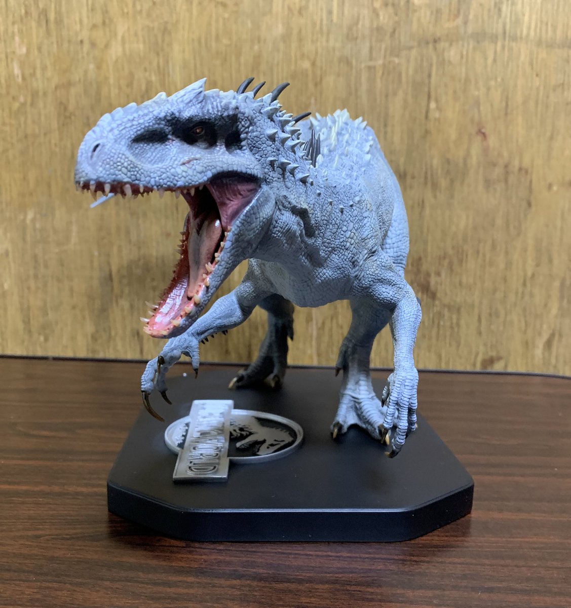 W-Dragon】 インドミナスレックスが届きました。 まさに映画から