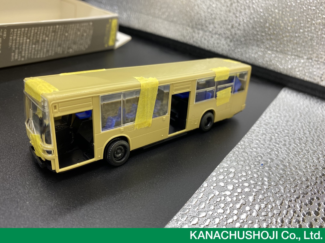 神奈中バスプラモデル製作記③＞ 仮組みではありますが、ようやくバス