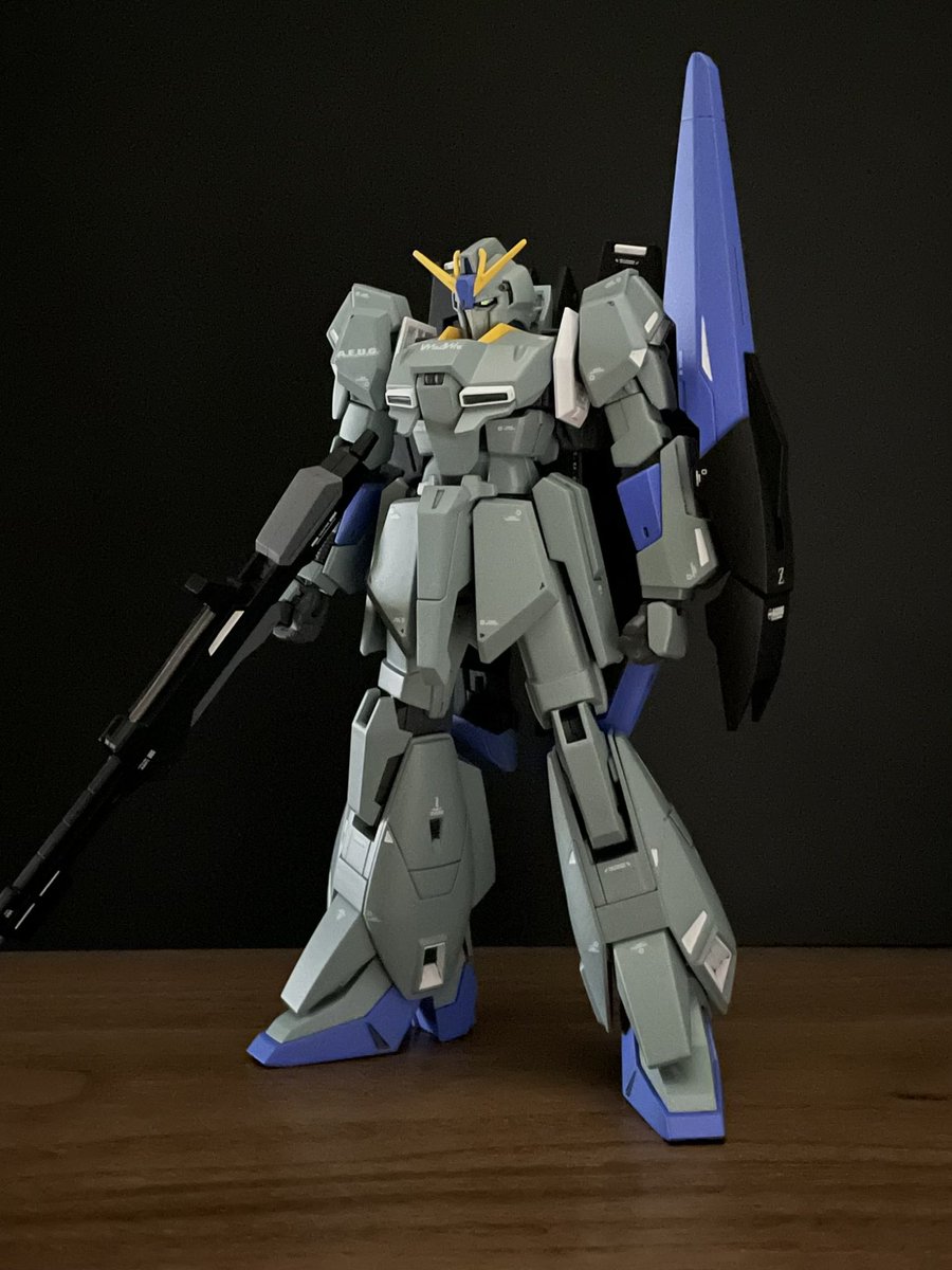 HGUC 203 MSZ-006 ゼータガンダム2022年初完成作品。 カラーリングは