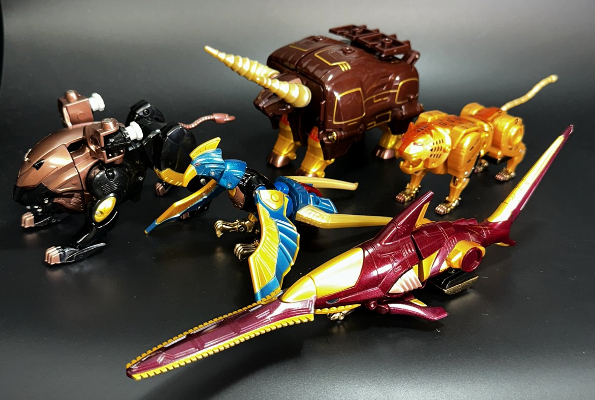 百獣合体DXガオゴッド。「百獣戦隊ガオレンジャー」古代の精霊王で