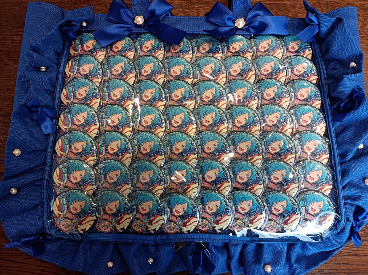 中国缶バッジ(星之所向缶)でA3痛バを作ったよ 横8×縦7=56個、使った痛