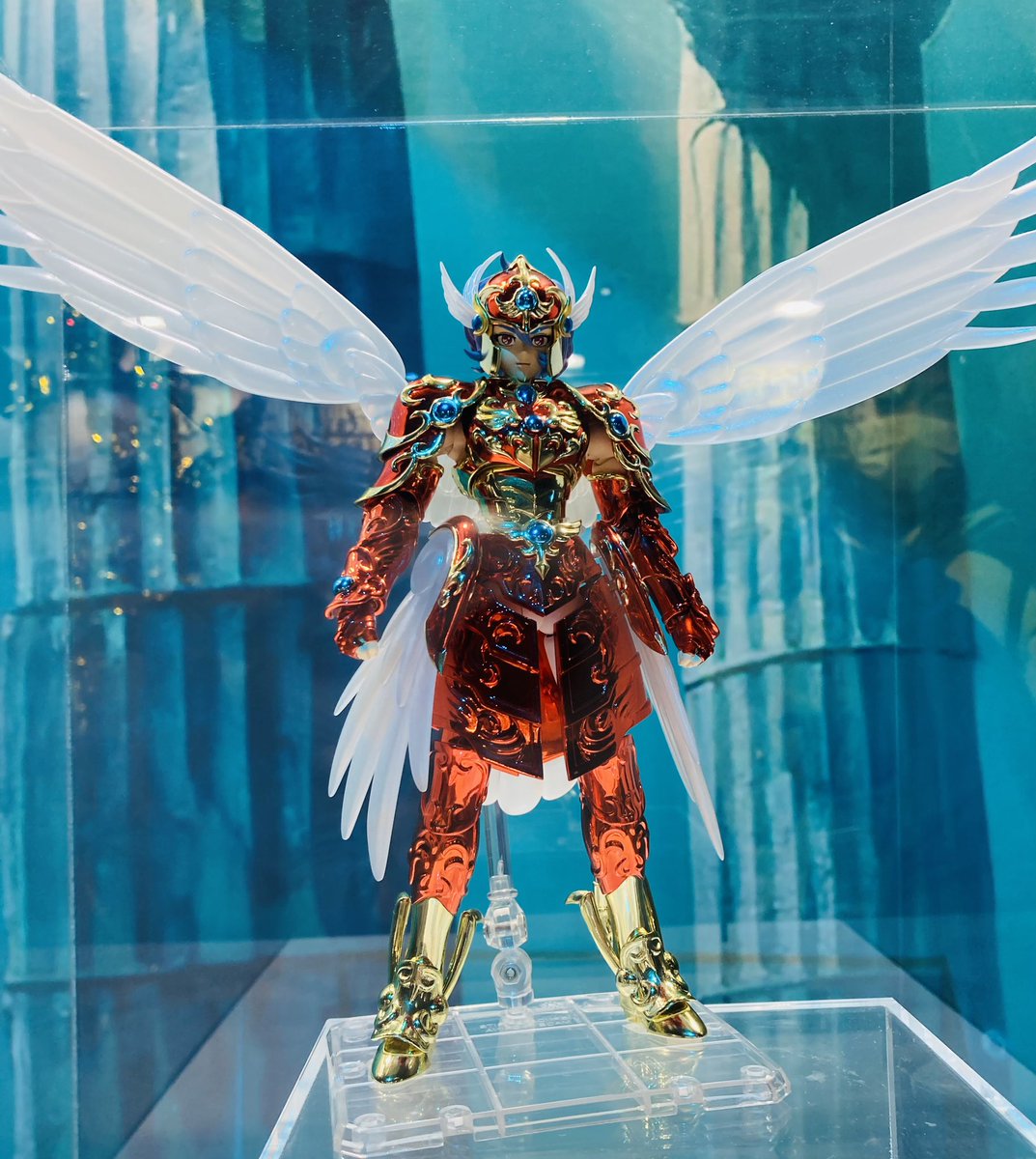 新作のセイレーンソレントですね。「海皇再起」の真鱗衣（アーク