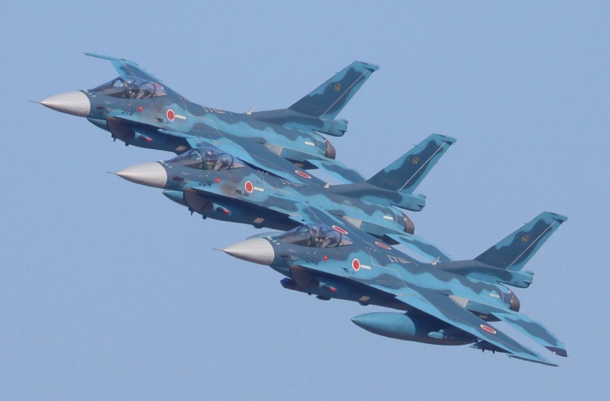 築城基地航空祭 まで、あと4日！#F2 戦闘機の迫力ある展示飛行