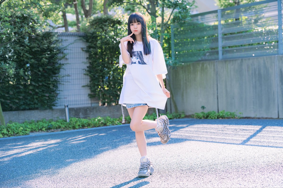 空詩かれん生誕祭2025 新グッズ】 背面は無地！ かれんも普通に