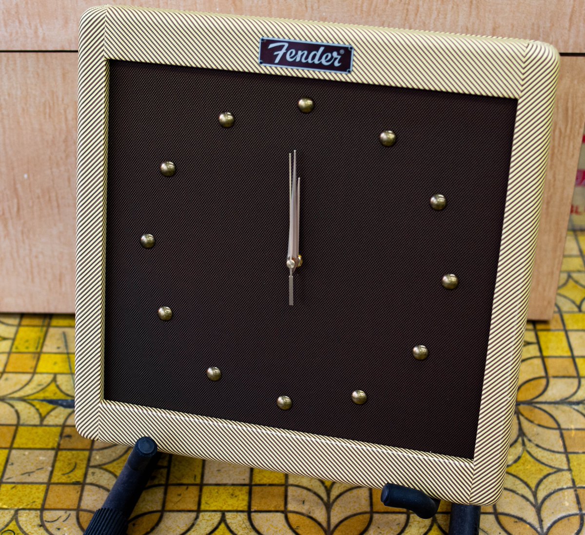 ロック館】新入荷しました～！ Fender Tweed Wall Clock Fenderの有名