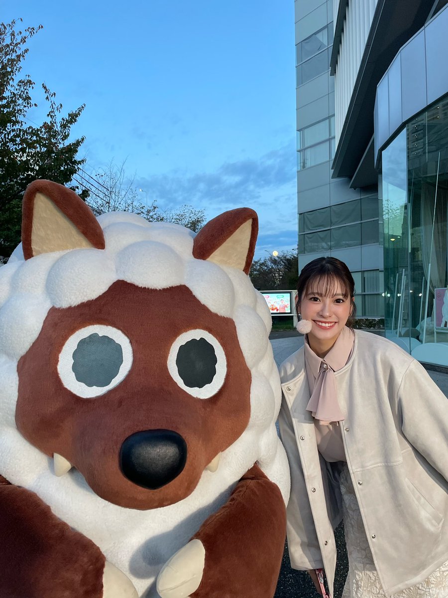 おはようございます☀ 新人アナウンサーの吉冨千鶴です🍎 11月6日(木