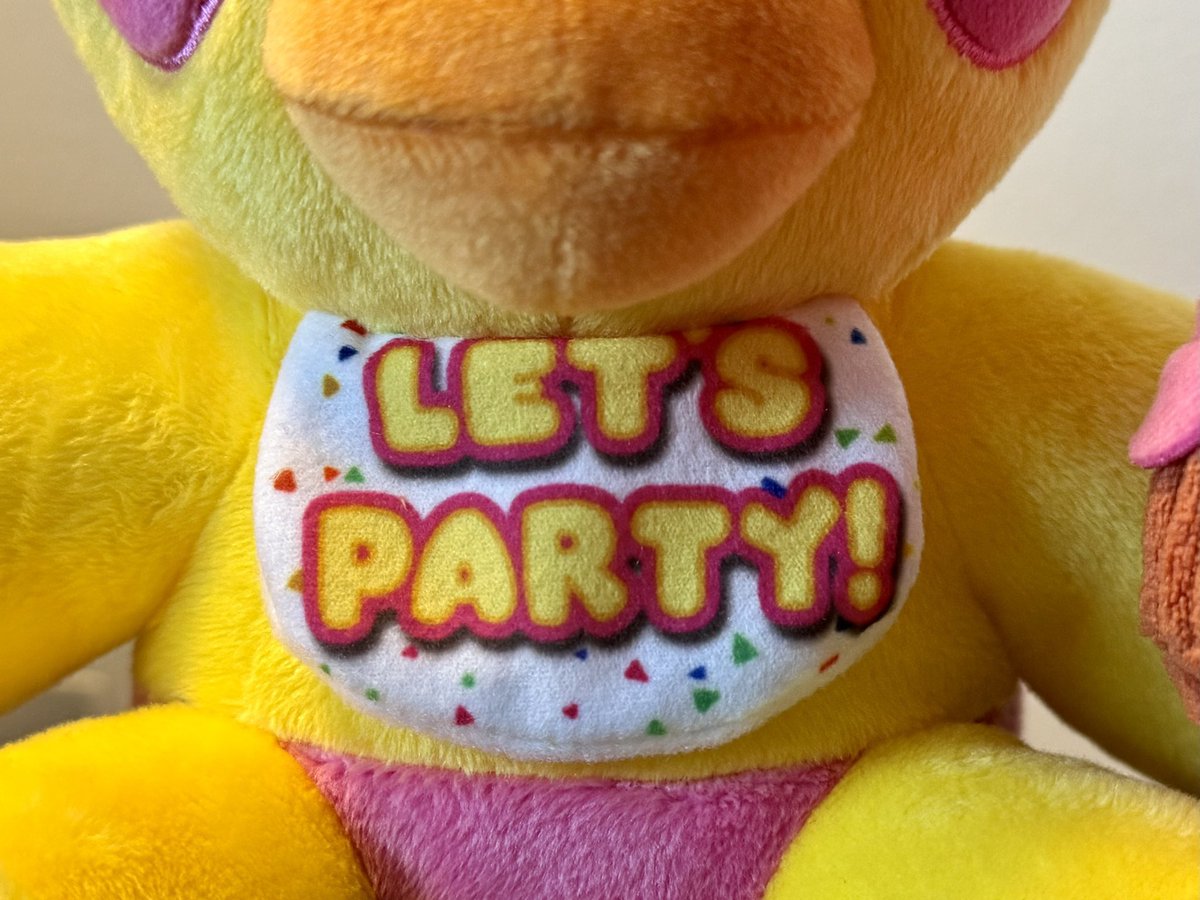 映画 #ファイブ・ナイツ・アット・フレディーズ2 公開に合わせてトイ