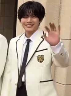 長尾くん白の制服姿 似合うなぁ💛 カッコ良過ぎて眩しい✨ ネバロマMV