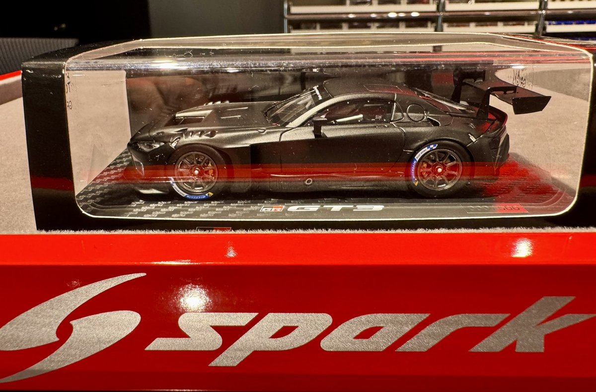 1/43スケールモデルカーはSpark製! Spark Gallery Tokyoで展示中です