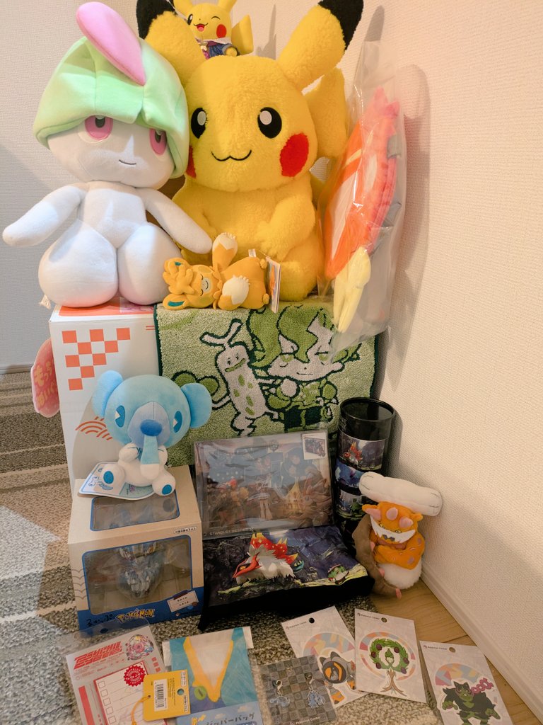 ピカピカボックス2026届きました。 開封の儀〰️😍😍 なんか