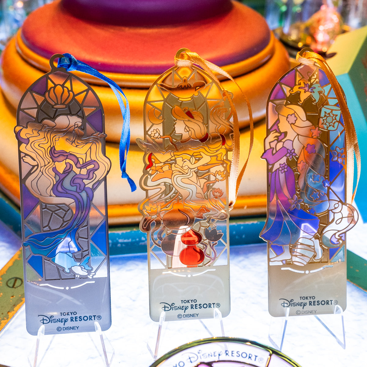 おしゃれなステンドグラス風デザイン！ 東京ディズニーランド&シー