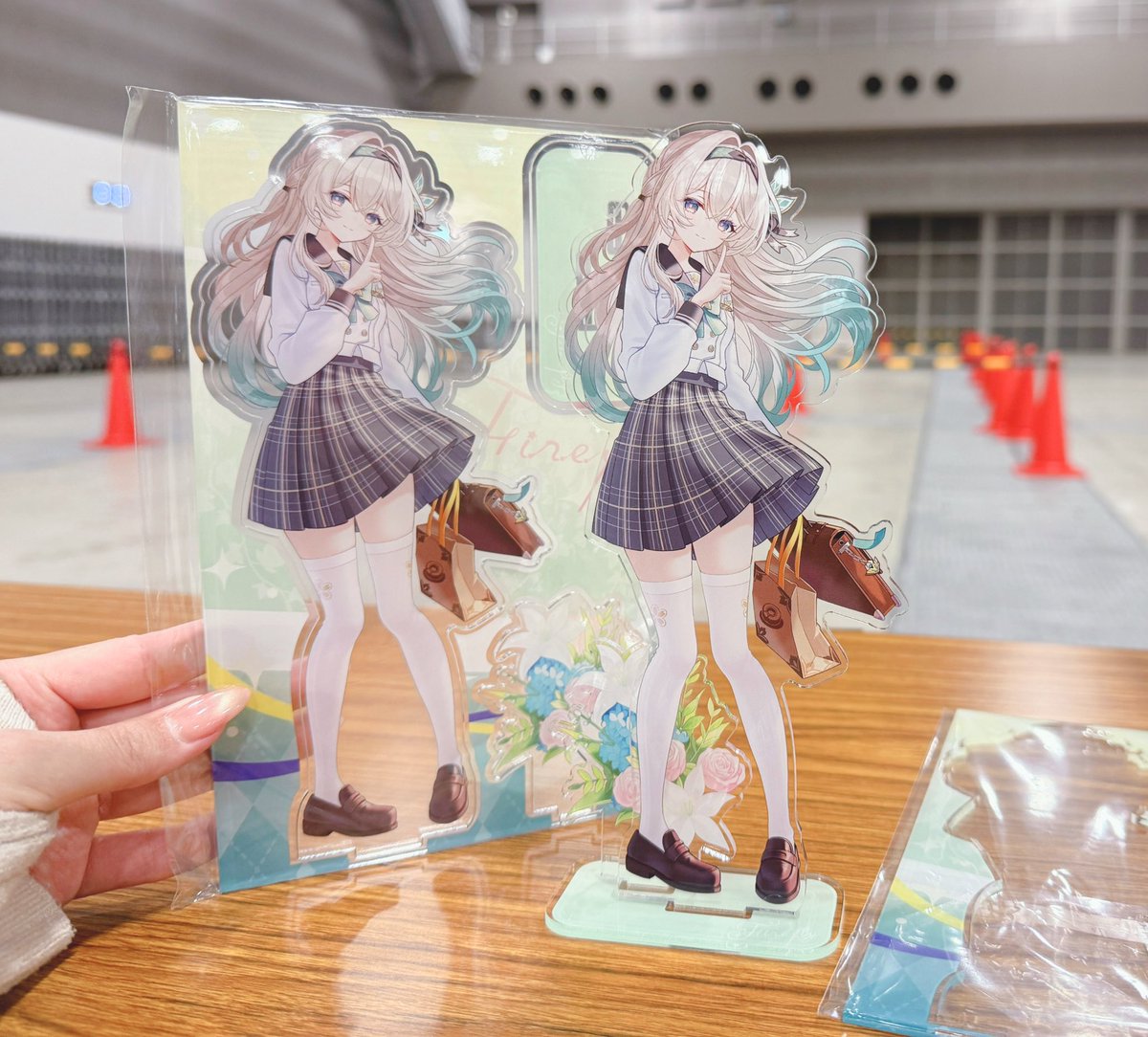 C107 虎と少女 会場限定新刊+アクスタセット 虎と少女 C107 会場限定