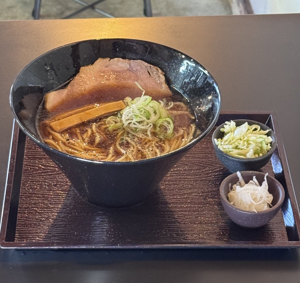 明日の営業は お昼 通常営業➕津島ブラック 夜 カフェ営業になります