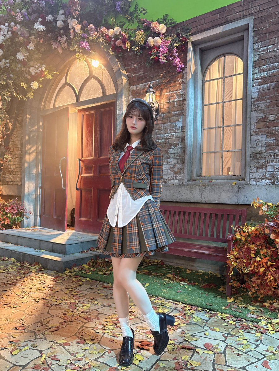 19枚目シングル 『 ラブソングに襲われる 』 MVが公開されました