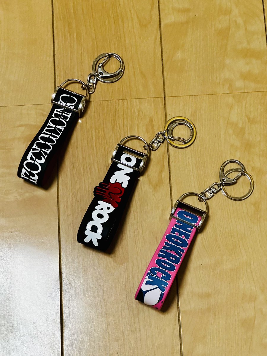 ONE OK ROCKの大事なラバーバンドをタワレコで売ってるラババン