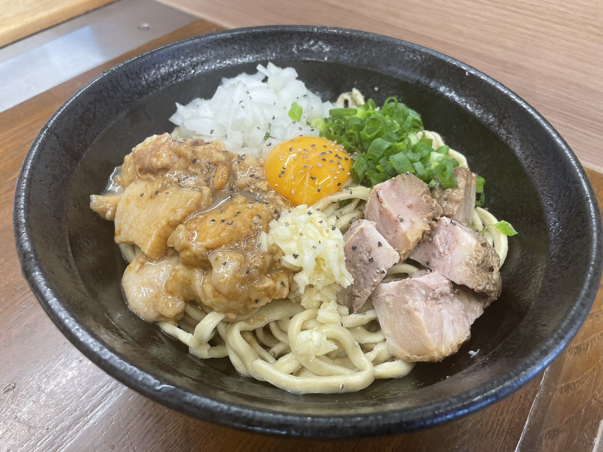 本日限定は【汁無し煮干しKING】！！ 煮干しの旨みがガツンときて