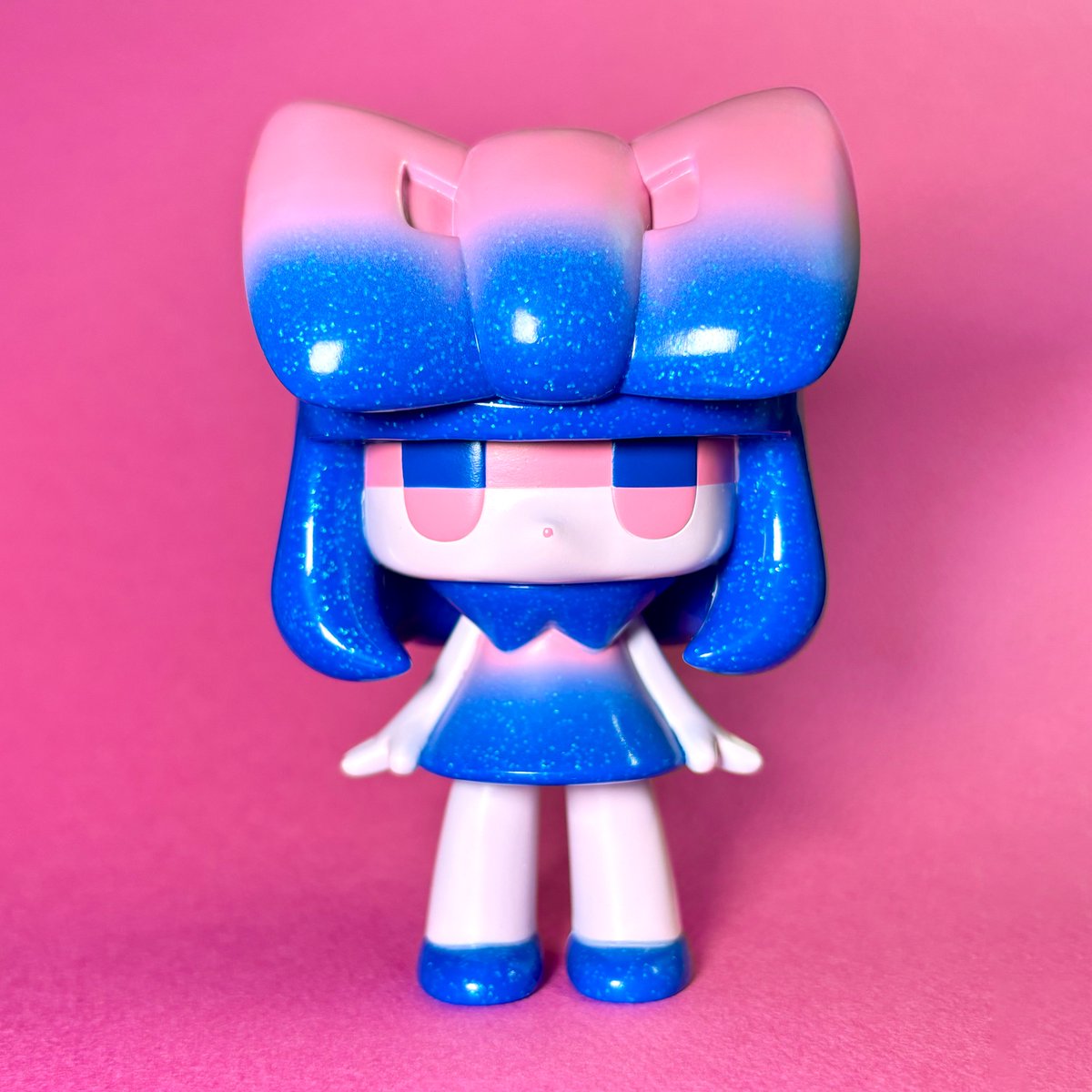 チヨコソフビ新色 「レトロギャラクシー」 不透明の青に銀ラメのチヨコ