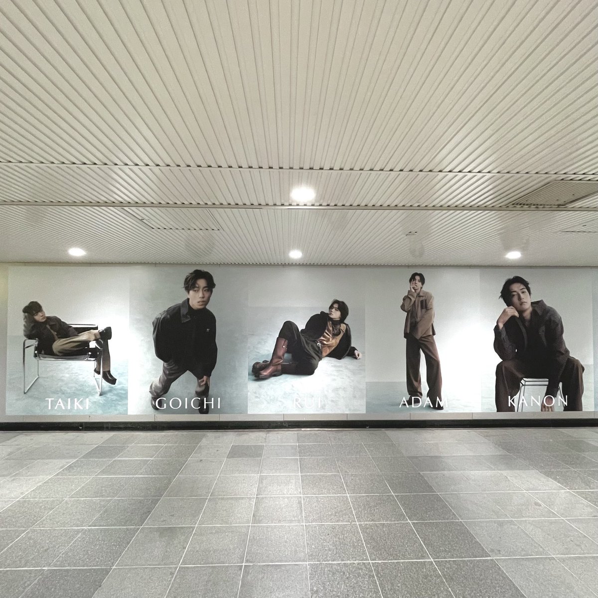 まるきゅーの近くに新しいポスターを発見⭐️⸝꙳.⋆ プレデビュー曲