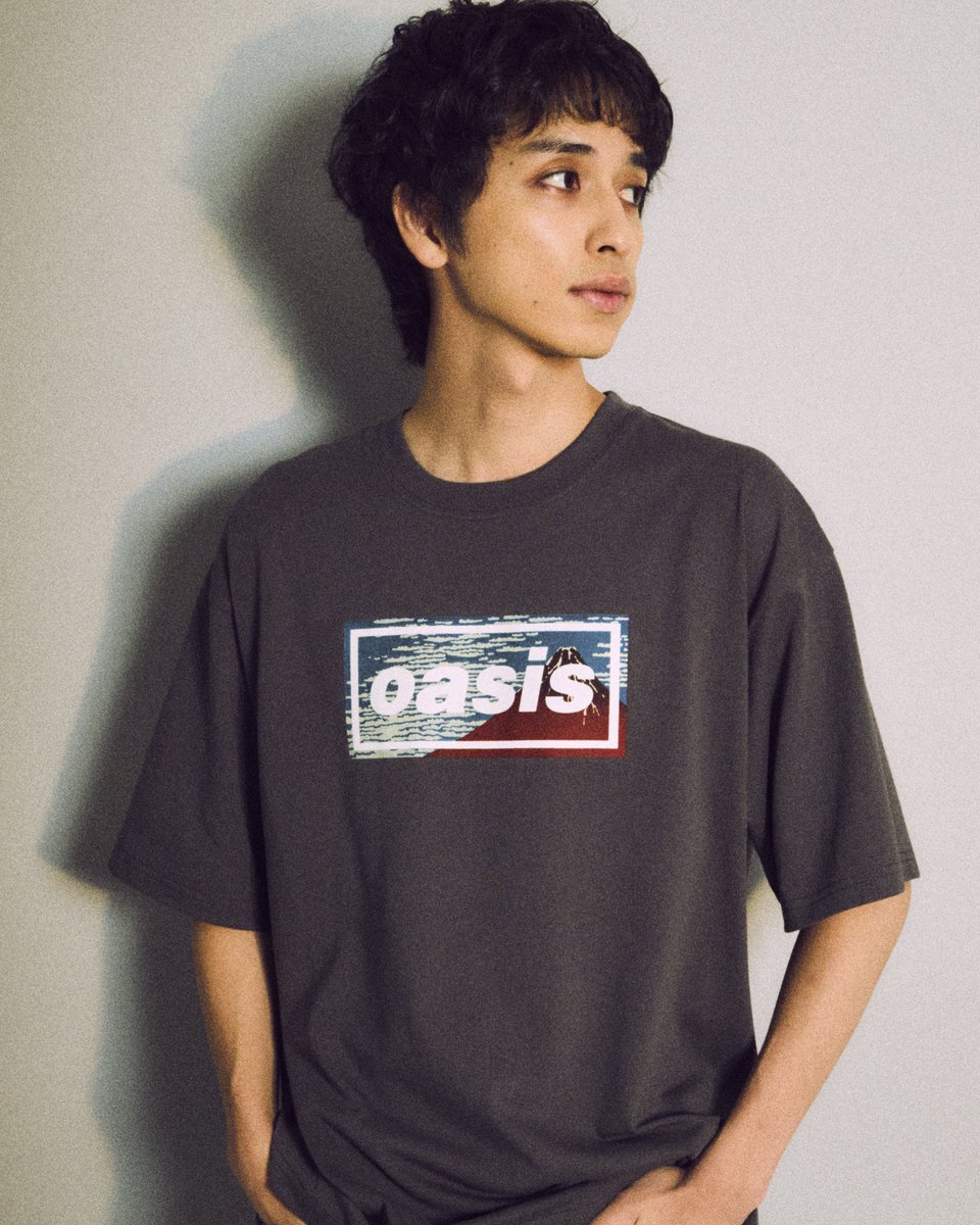 日本限定富士oasis live '25 Tシャツ Lサイズ Tシャツ 富士【日本限定