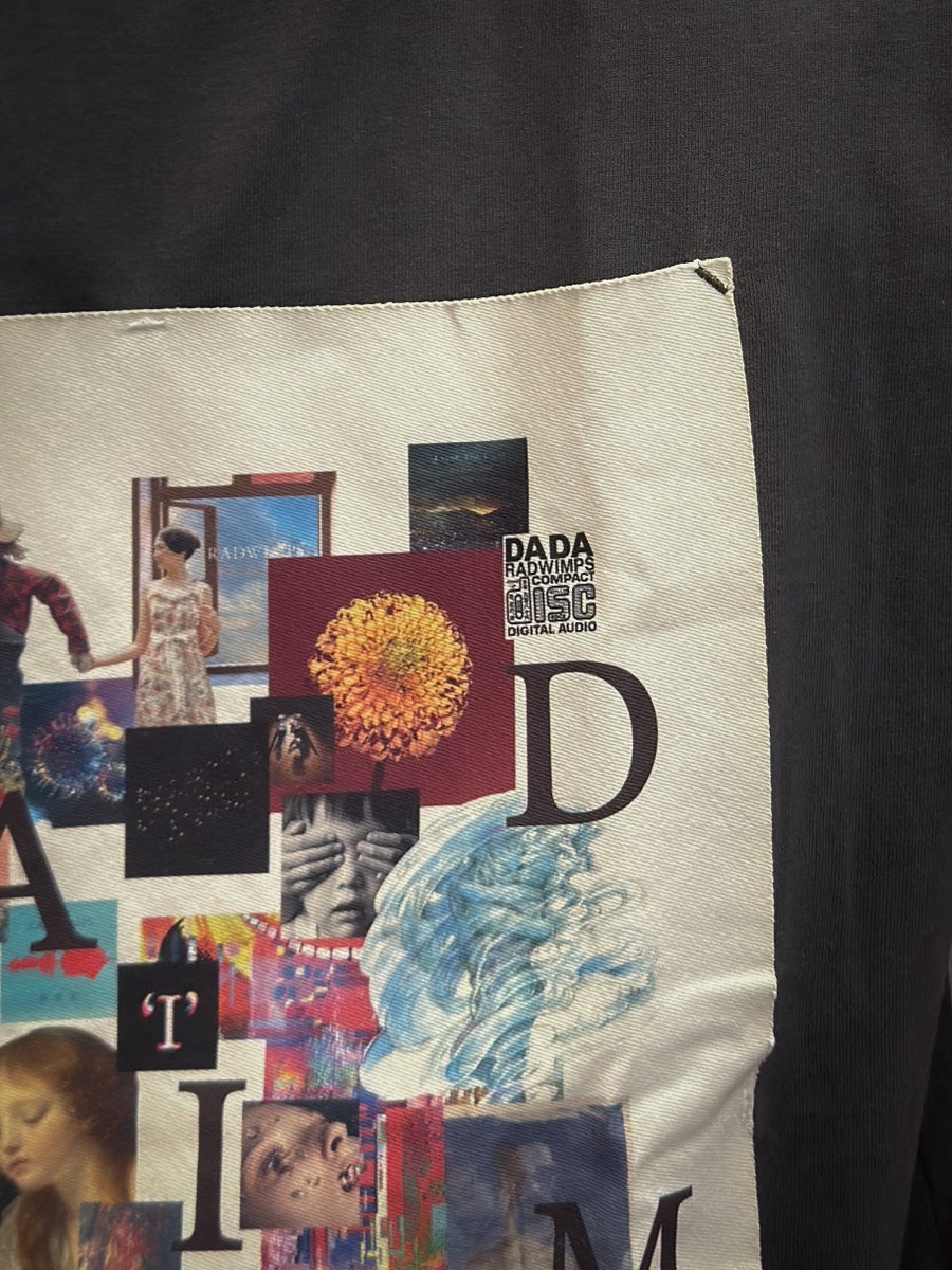 RADWIMPSの20周年Tシャツ良過ぎる。 過去のCDジャケットがコラージュで