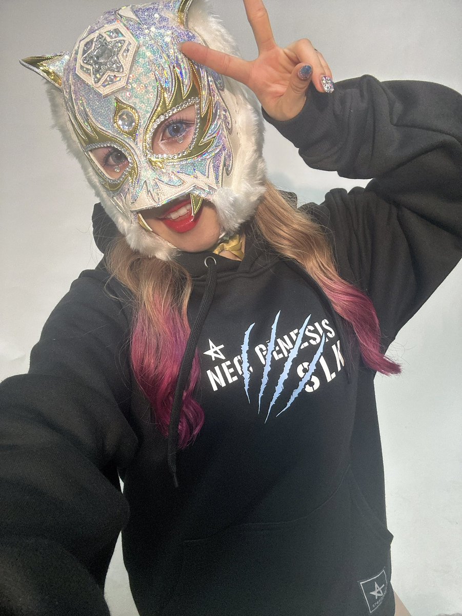 📣⋆またまたアベイルからSLKグッズが！！ ちょーオシャレなパーカー