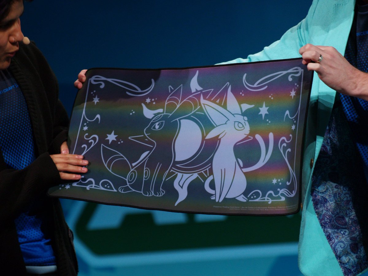 ポケカ海外情報】 ポケモンWCS会場で公開されたブラッキー&エーフィの