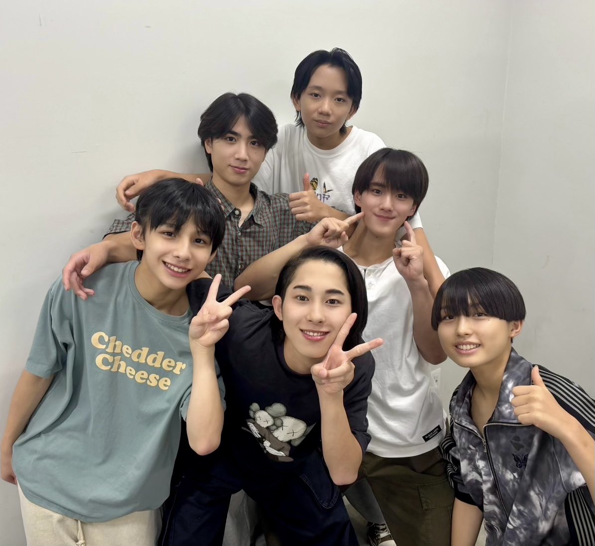 NEWS さんのライブツアー 『 NEWS LIVE TOUR 2025 変身 』 にバック