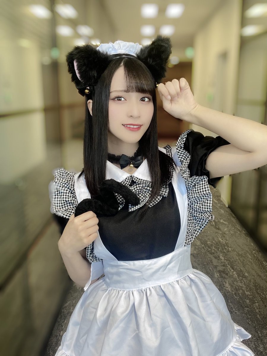 佐々木舞香 猫衣装 直筆 チュウ