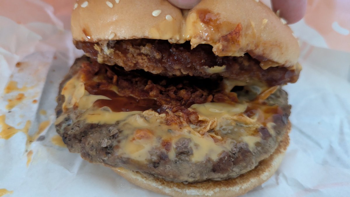 バーガーキングの新作、「ビッグマウスインフェルノバーガー チキン