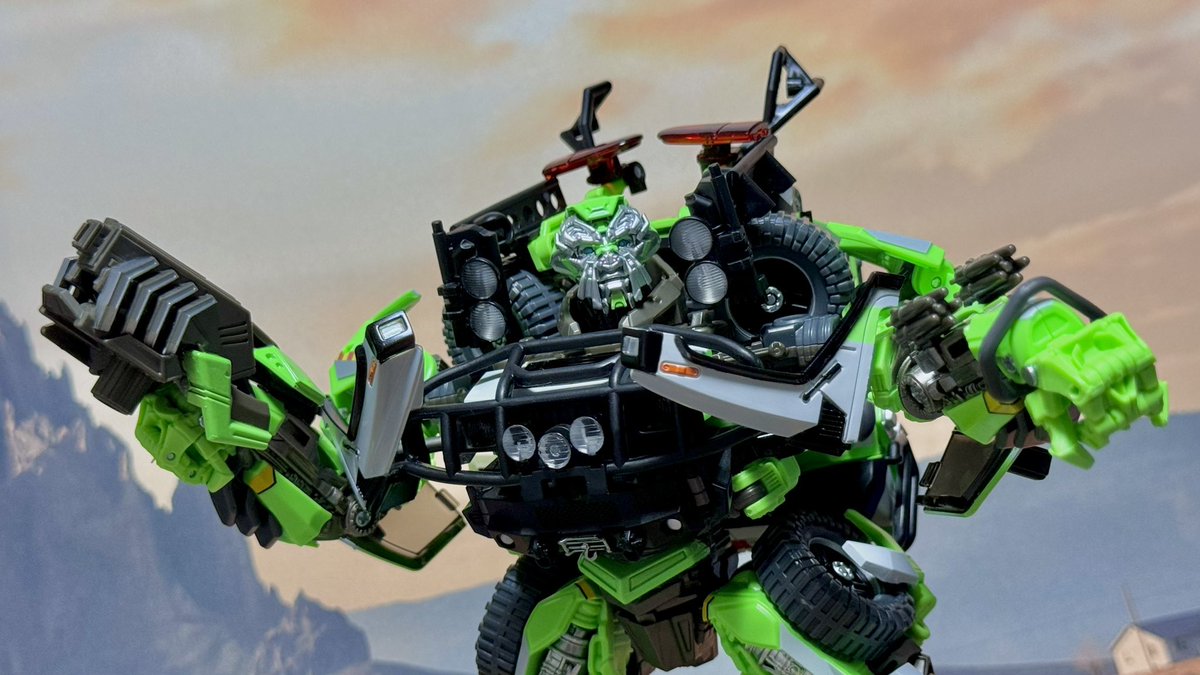 MPM-11D ラチェット ダークサイド・ムーンVer. マスターピースムービー