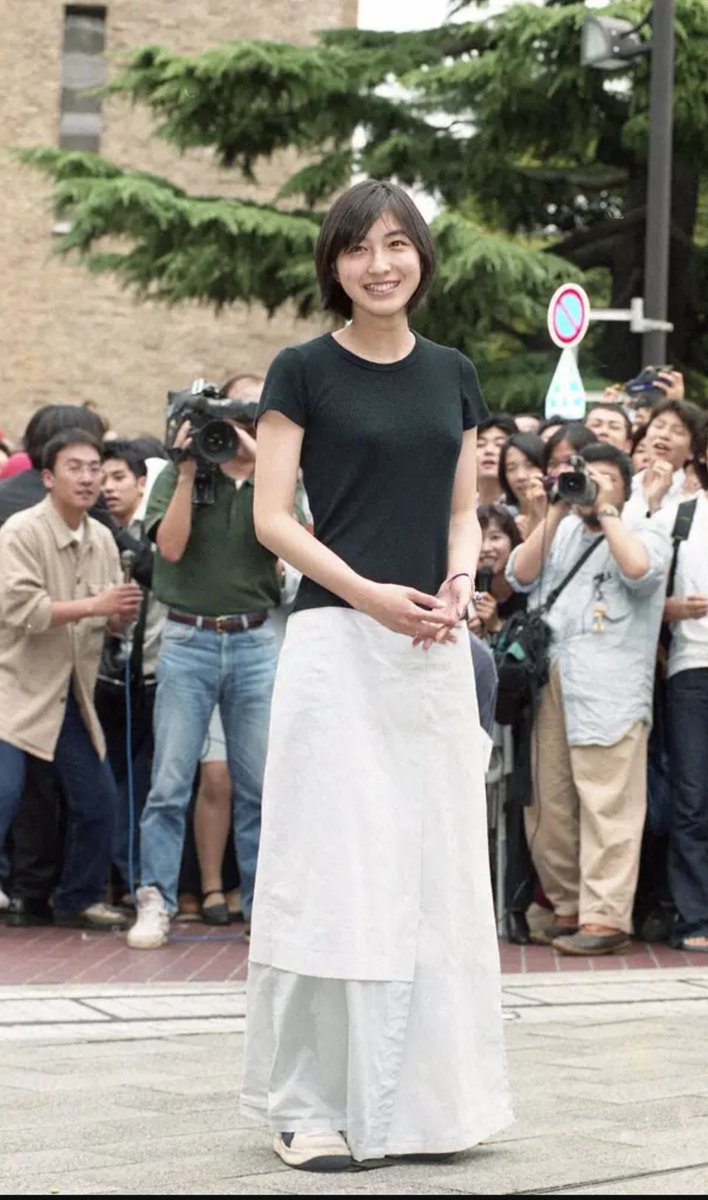 25年前の本日1999年6月26日、広末涼子が初めて早稲田大学に登校、と