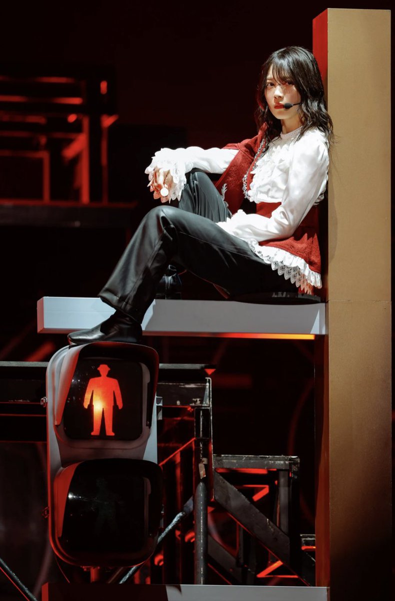 絶対4thアニラで王子様衣装の直筆サイン入り出してくるよね #櫻坂46