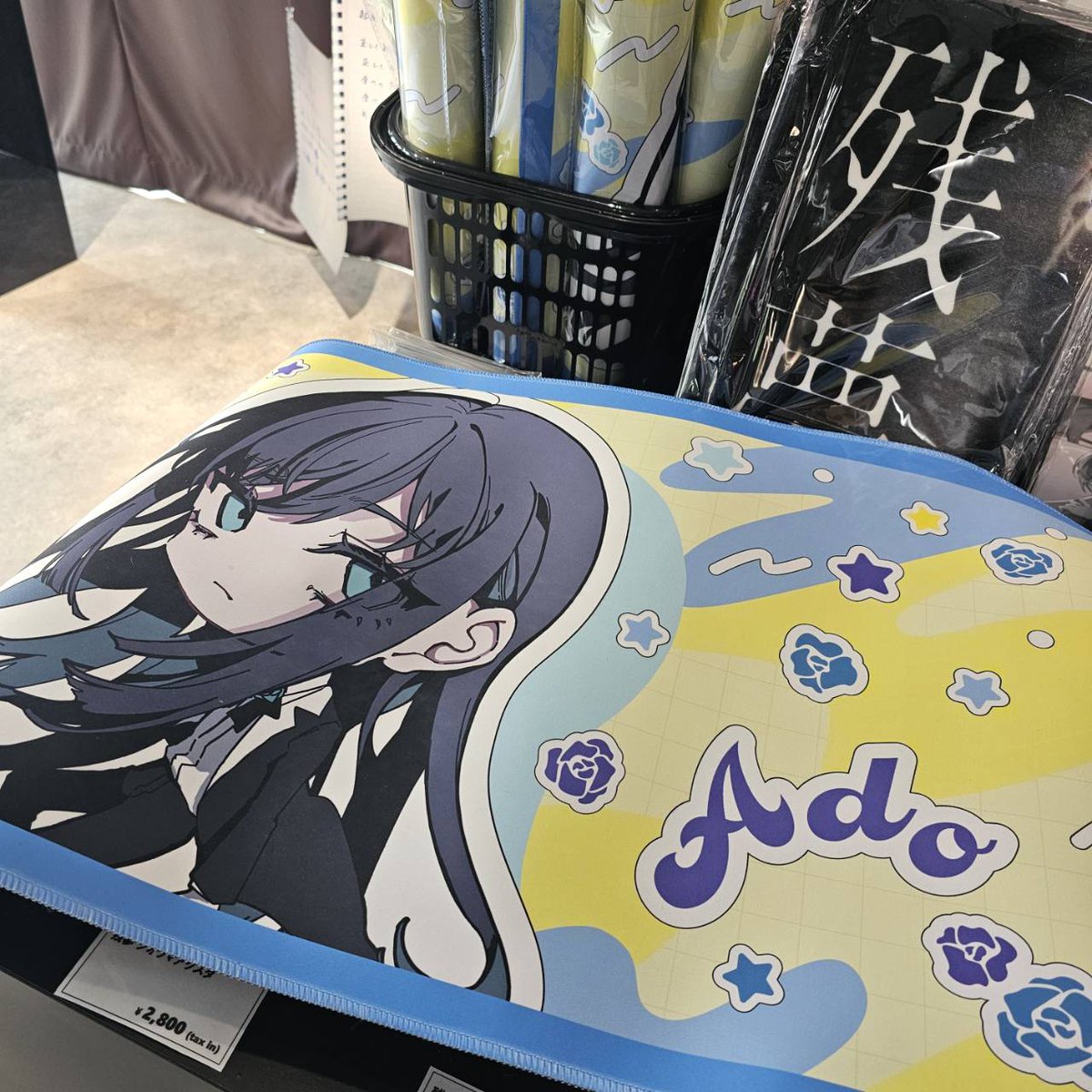 Ado残夢 POP-UP STORE 人気商品再入荷！ ＼ ミニキャラデスクマットや