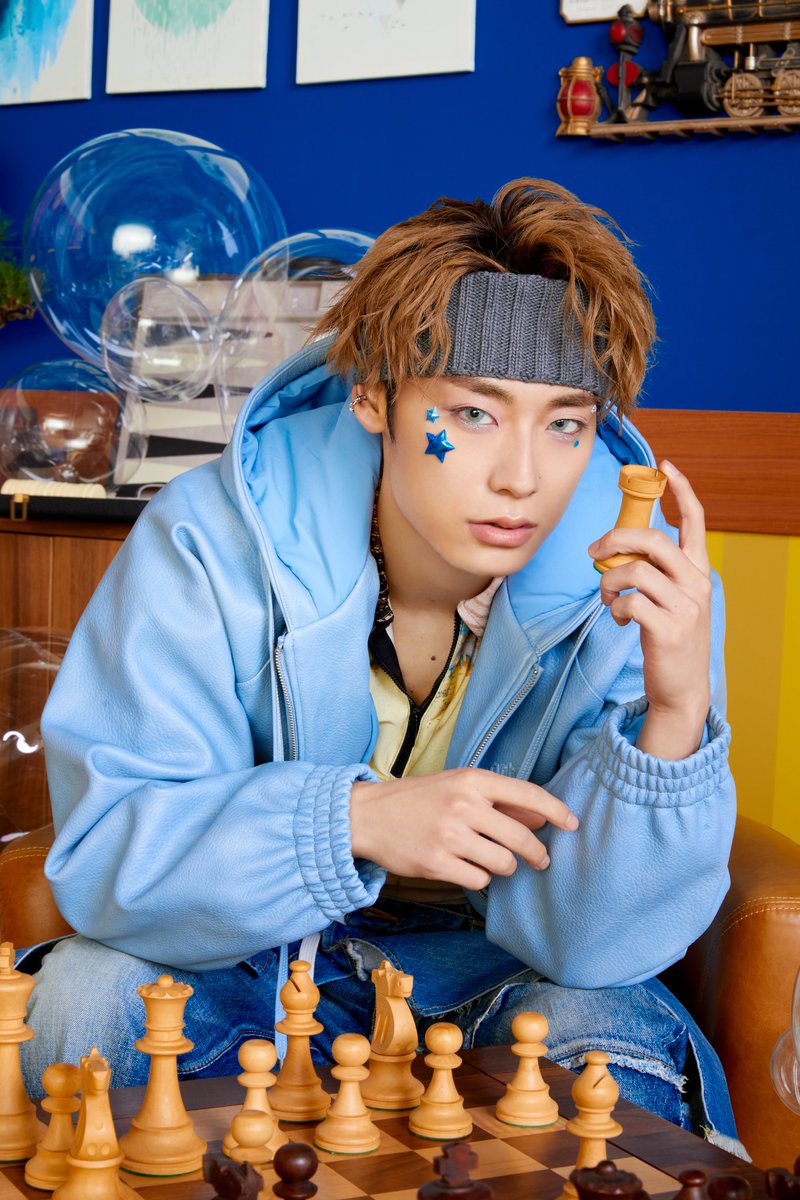 ソロアー写公開！ 13号車 アロハ ＼ 11.6 Release 21st Single 『AwA