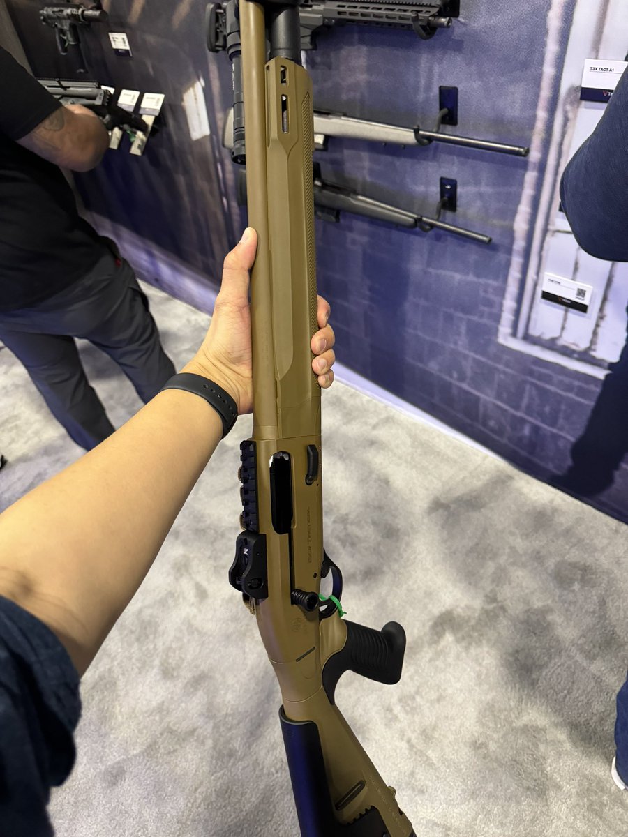 Just saw Hoshino's 1301 a little more kitted out 👀 Maybe a