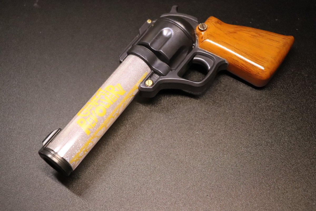 限界リボルバーのペンライト、そのままでもかっこいいけど思い切って