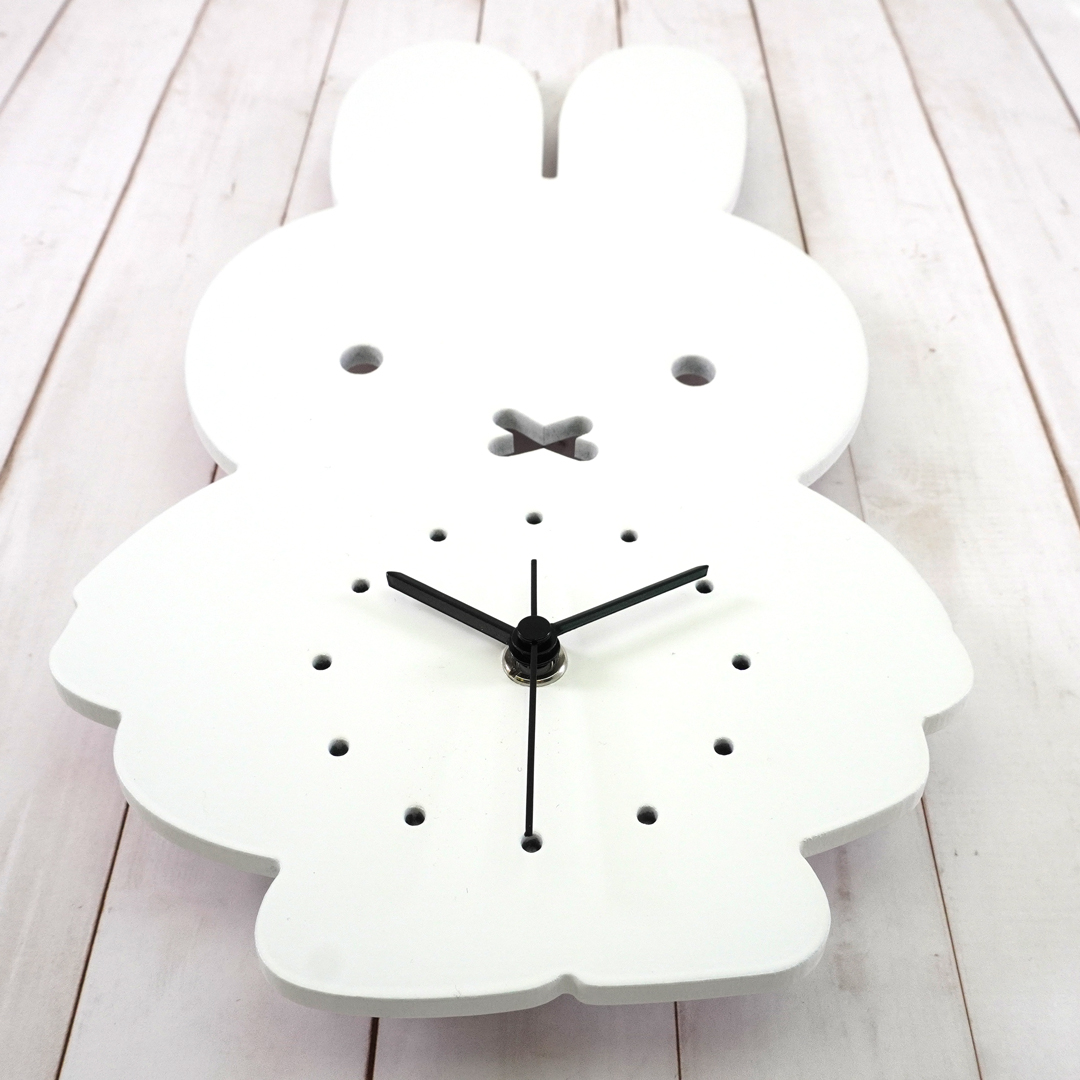 ○2月15日(土)発売♪miffy style限定ミッフィーダイカット時計
