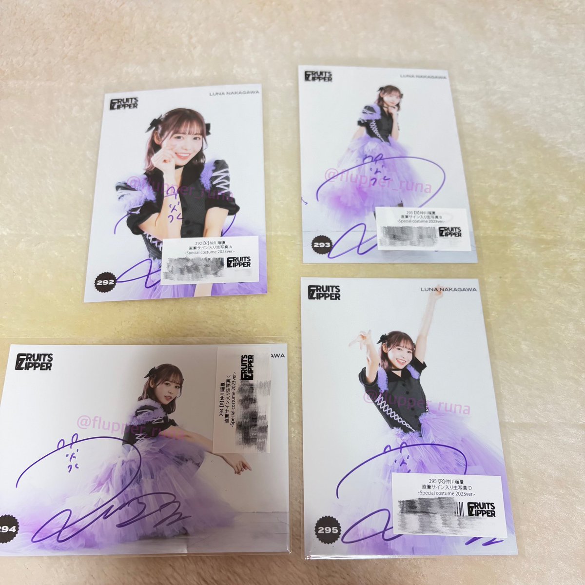 サイン入り生写真やっとそろった.😭💜 ほんとにこの衣装レアだから
