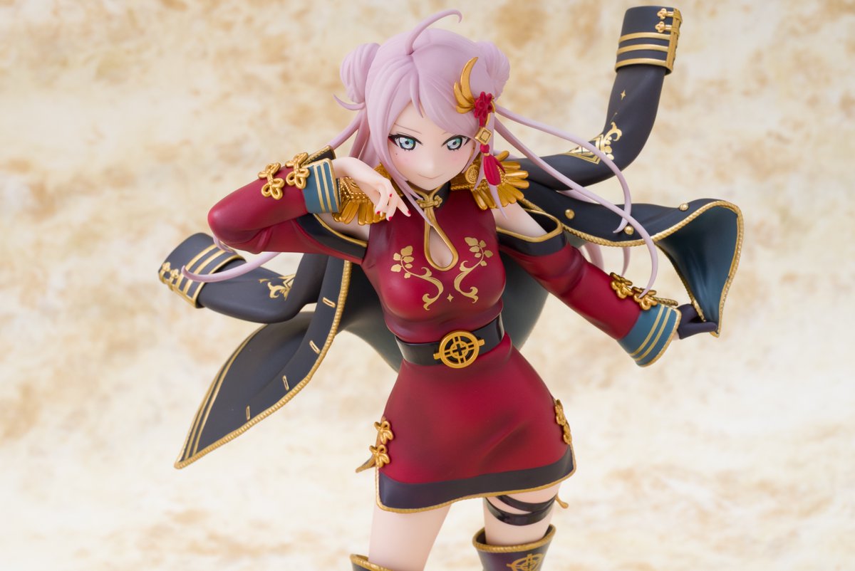 完璧な美貌と、その裏にある寂しがりで純粋な本質。 色んな魅力を持つ