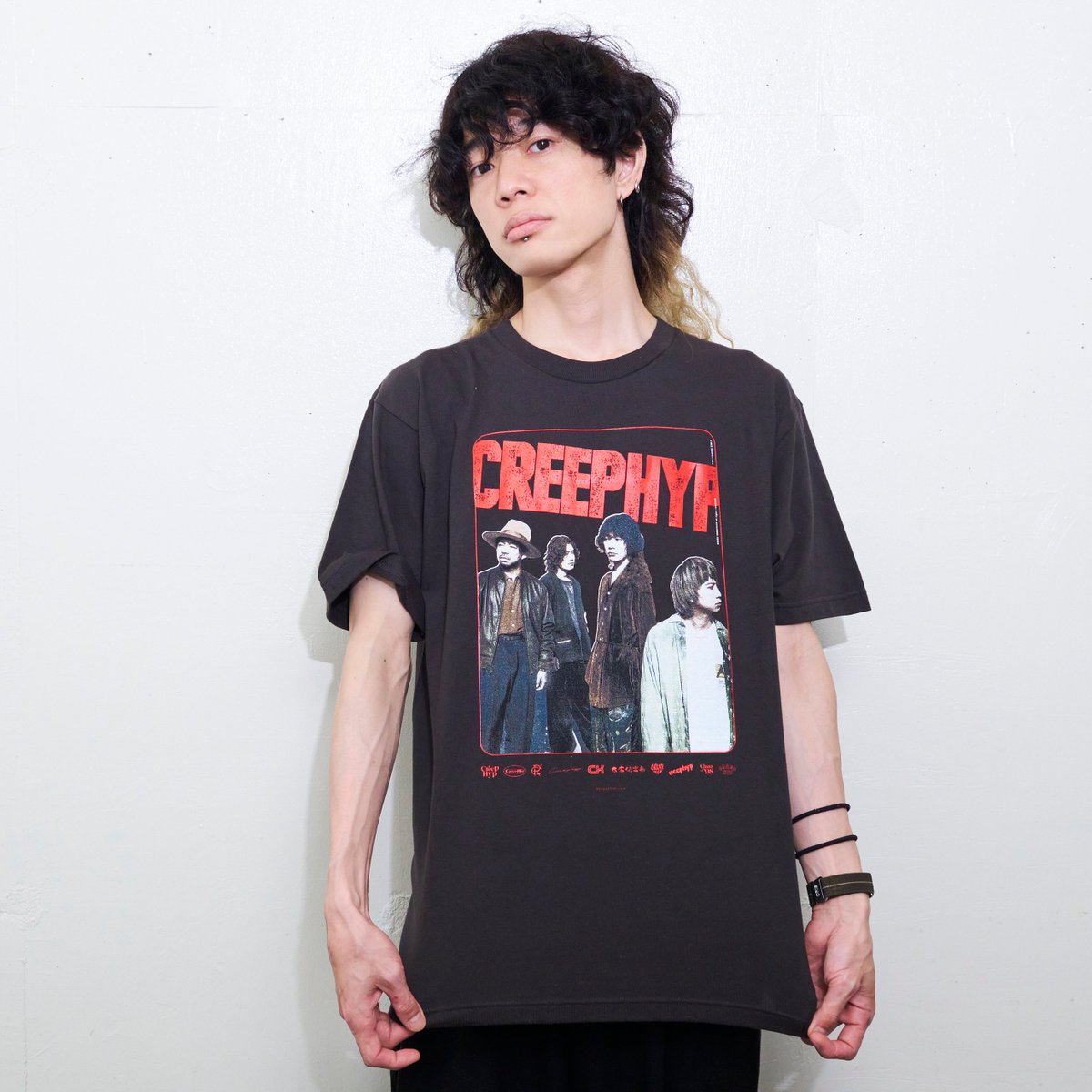 グッズ情報】 アリーナツアー2025「真っ直ぐ行ったら愛に着く」NEW