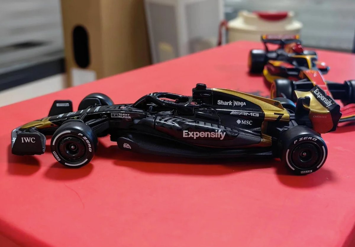 ラテンアメリカ限定：F1映画×マクドナルド コラボミニカー】 ラテン