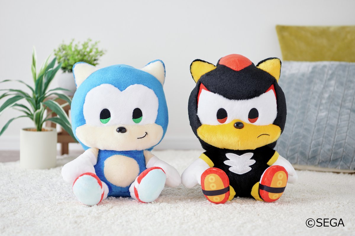 ◤ ◥ SONIC＆FRIENDSに シャドウが新登場！⚫💨 ◣ ◢ ・ぬいぐるみM