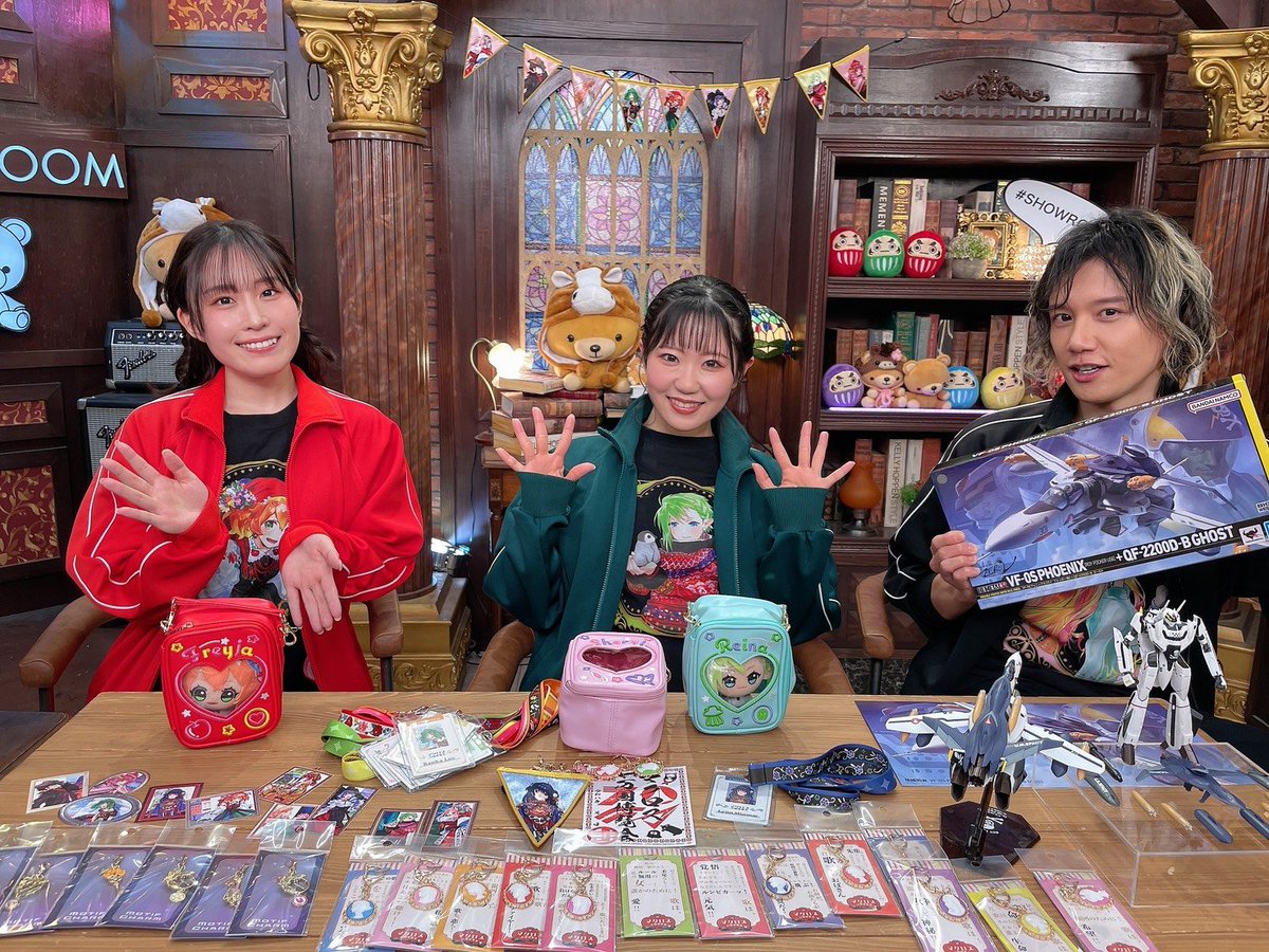 おつマクです！ マクロス万博の新グッズ、大人っぽいデザインの