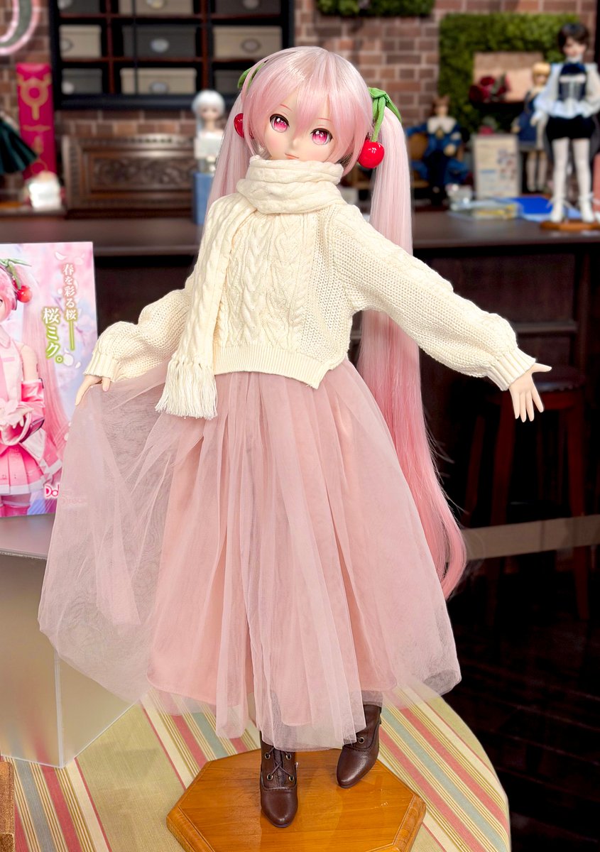 DD桜ミクおすすめコーナー展開中♪ ウィッグのケア用品や、桜ミクに
